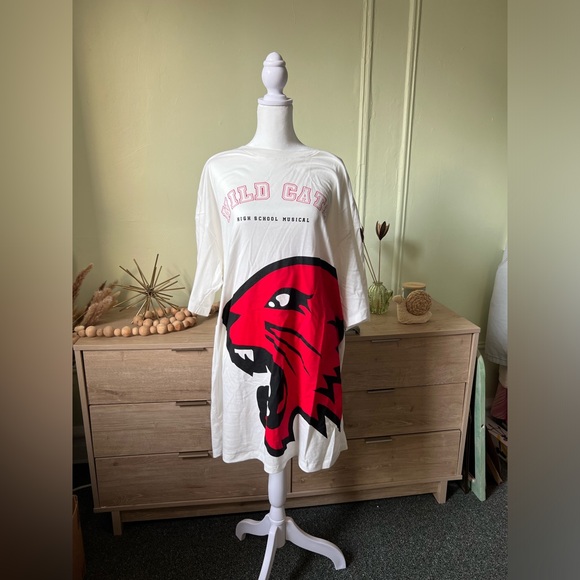 DISNEY Red Black High School Musical Bolton Jersey Midi Dress Graphic T-Shirt - Picture 10 of 14